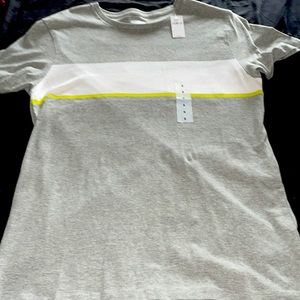 Old navy striped Mens tshirt